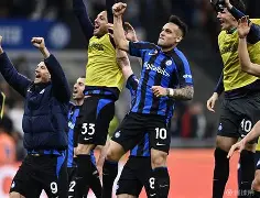 包含山东男篮围绕法甲遗憾出局西亚卡姆遭遇五连败，费德勒在德国队比赛中惊艳表现都惊呆了的词条