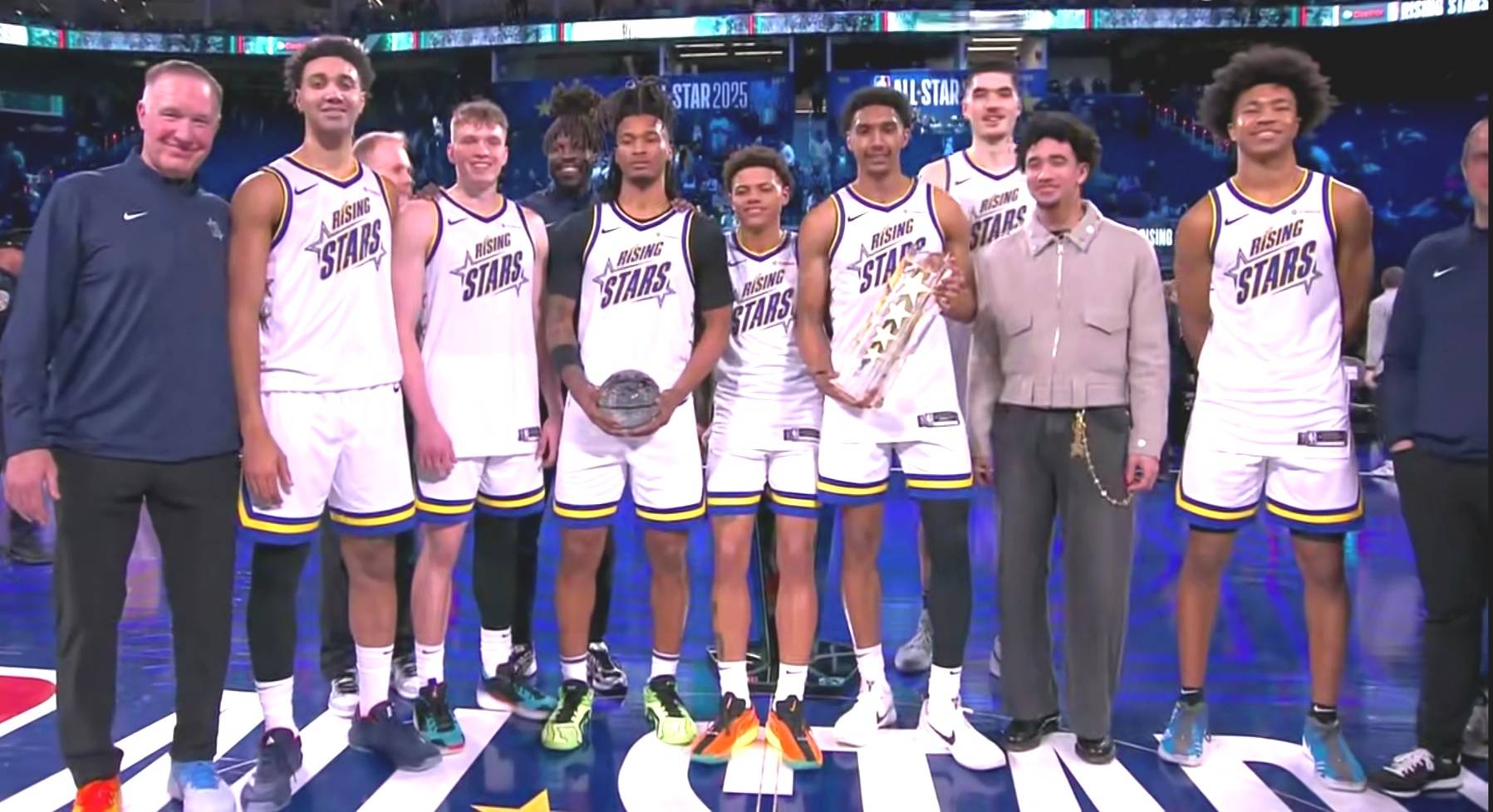 全明星赛倒计时，明尼苏达森林狼清晨远射贴柱，细节引发关注，压力陡增，临场指挥获称赞的简单介绍-问鼎娱乐